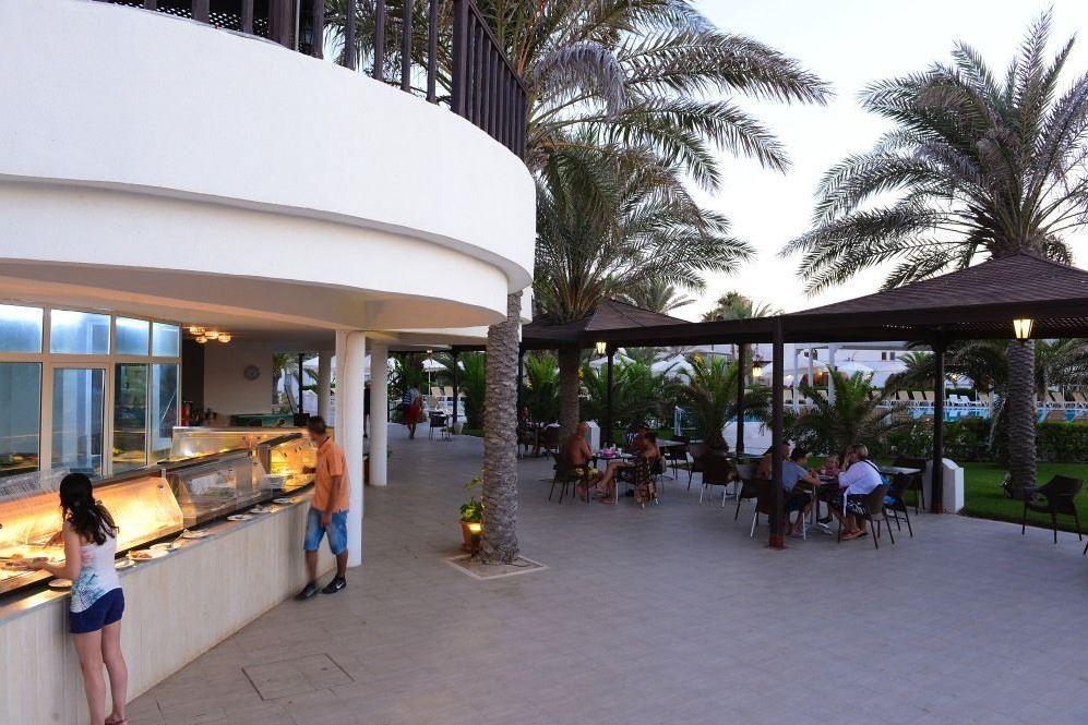 Meninx Hotel Triffa Dış mekan fotoğraf