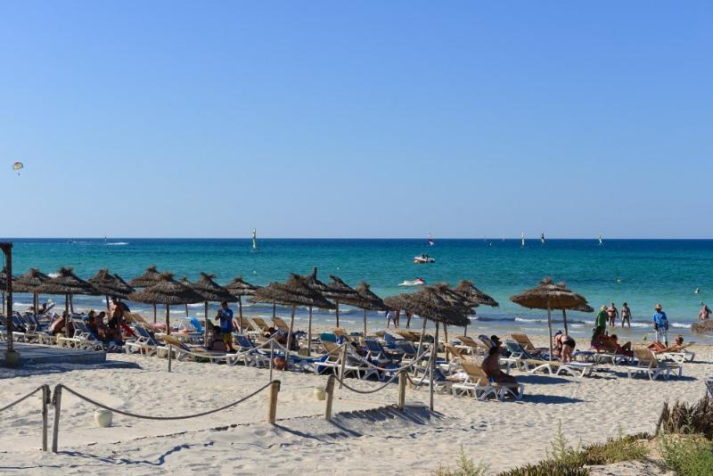 Meninx Hotel Triffa Dış mekan fotoğraf