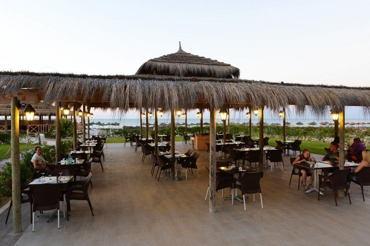 Meninx Hotel Triffa Dış mekan fotoğraf