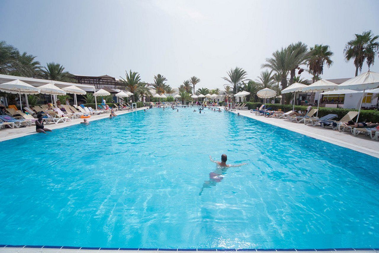 Meninx Hotel Triffa Dış mekan fotoğraf