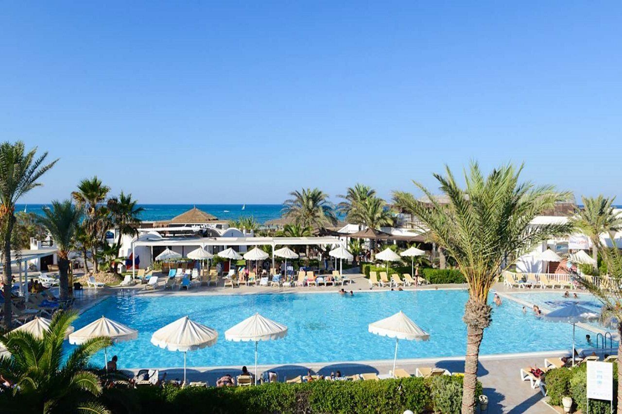 Meninx Hotel Triffa Dış mekan fotoğraf