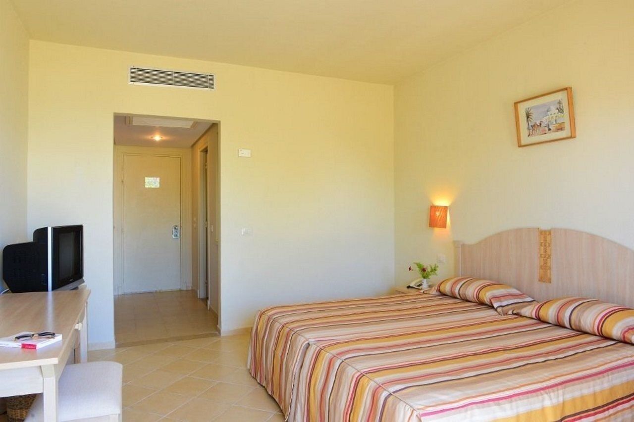 Meninx Hotel Triffa Dış mekan fotoğraf